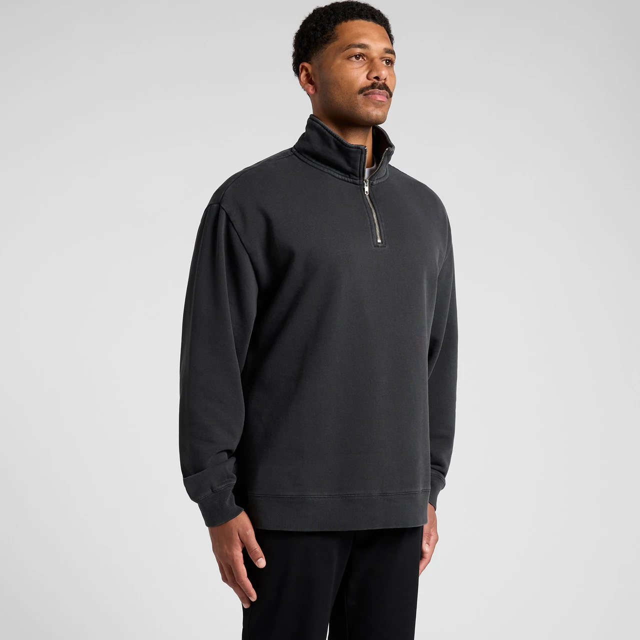 Relax Faded Half Zip - Detail View 4