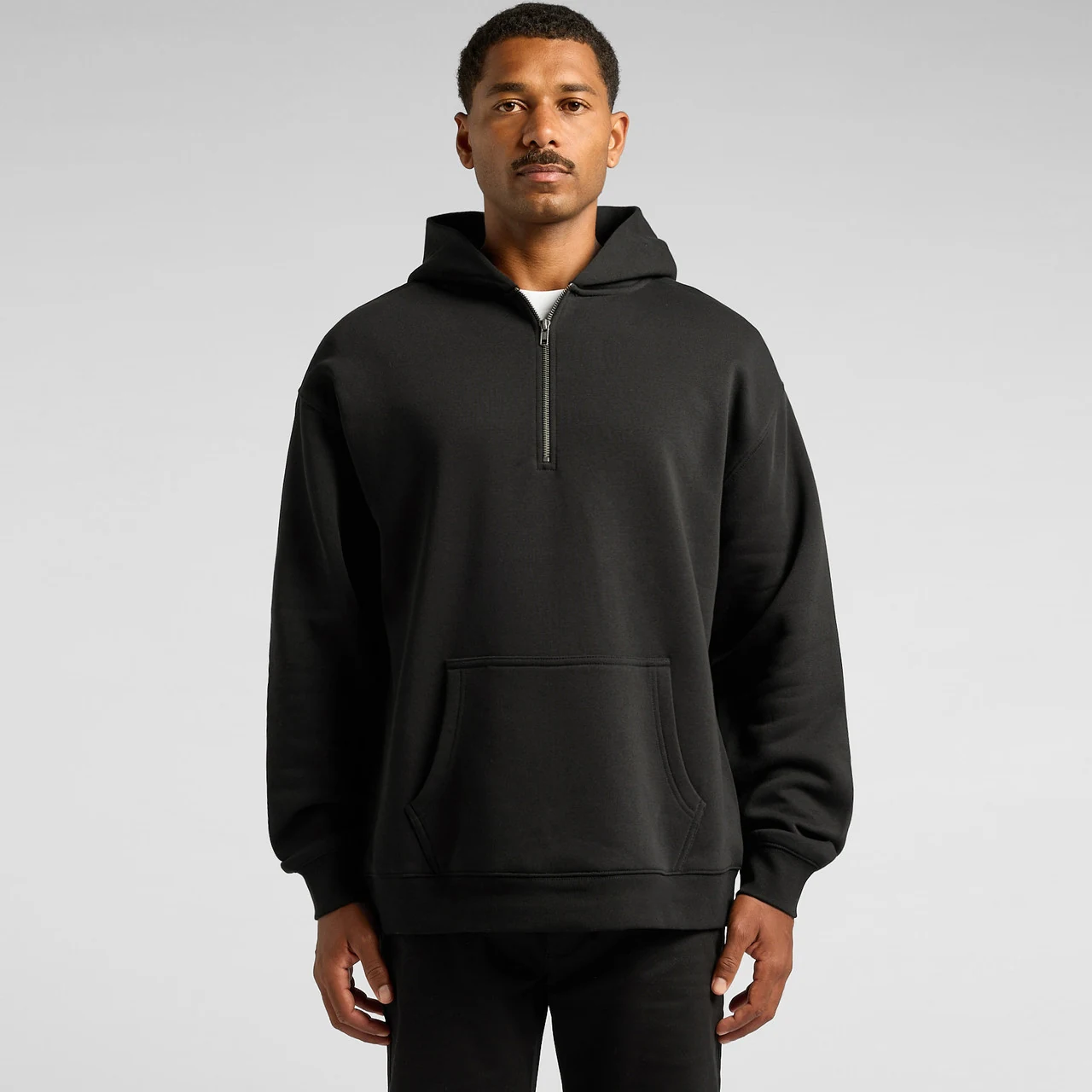 Relax Half Zip Hood - Detail View 1