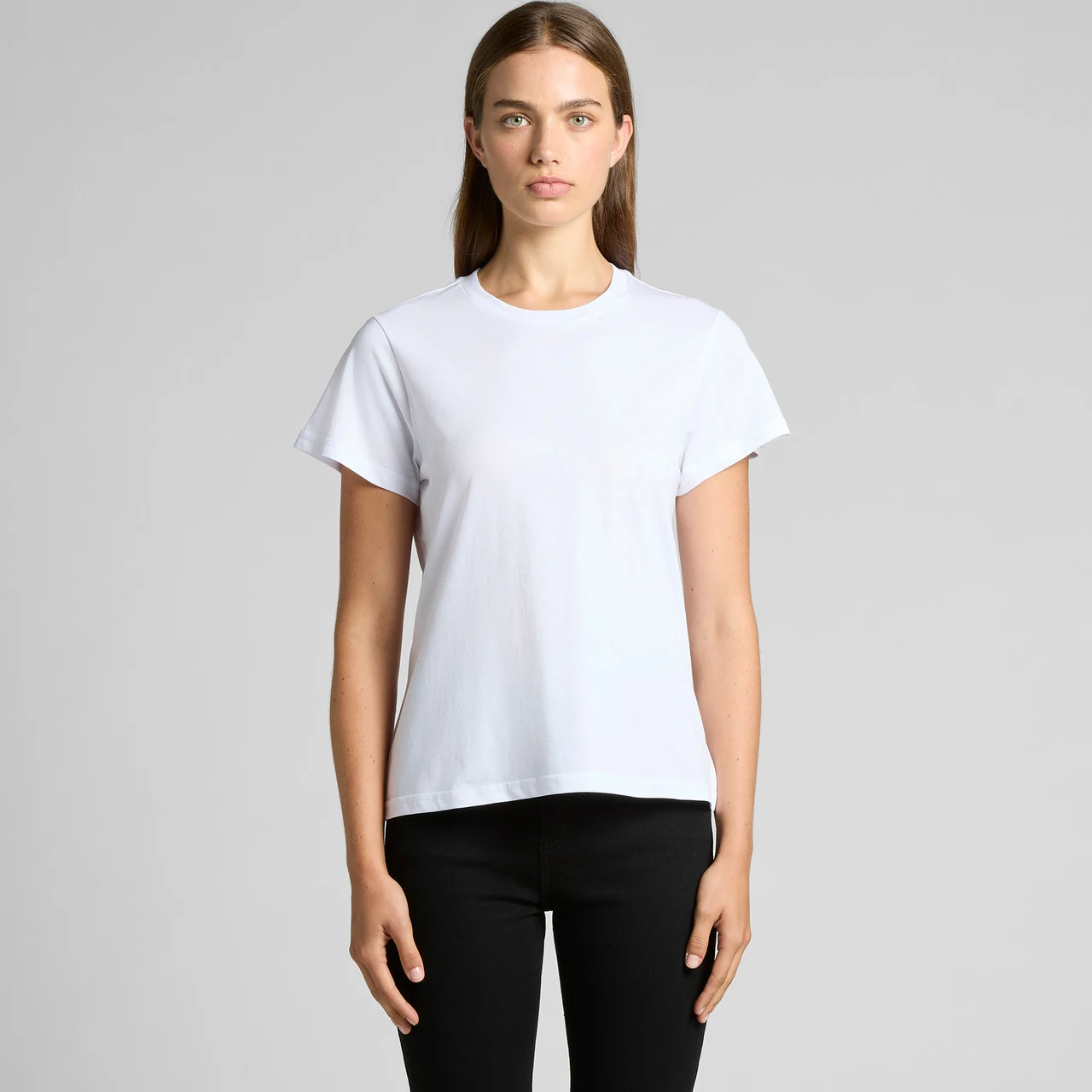 Wo's Basic Tee - Detail View 2
