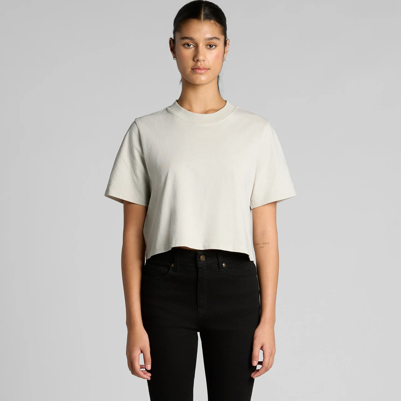 Wo's Heavy Faded Crop Tee - Detail View 2