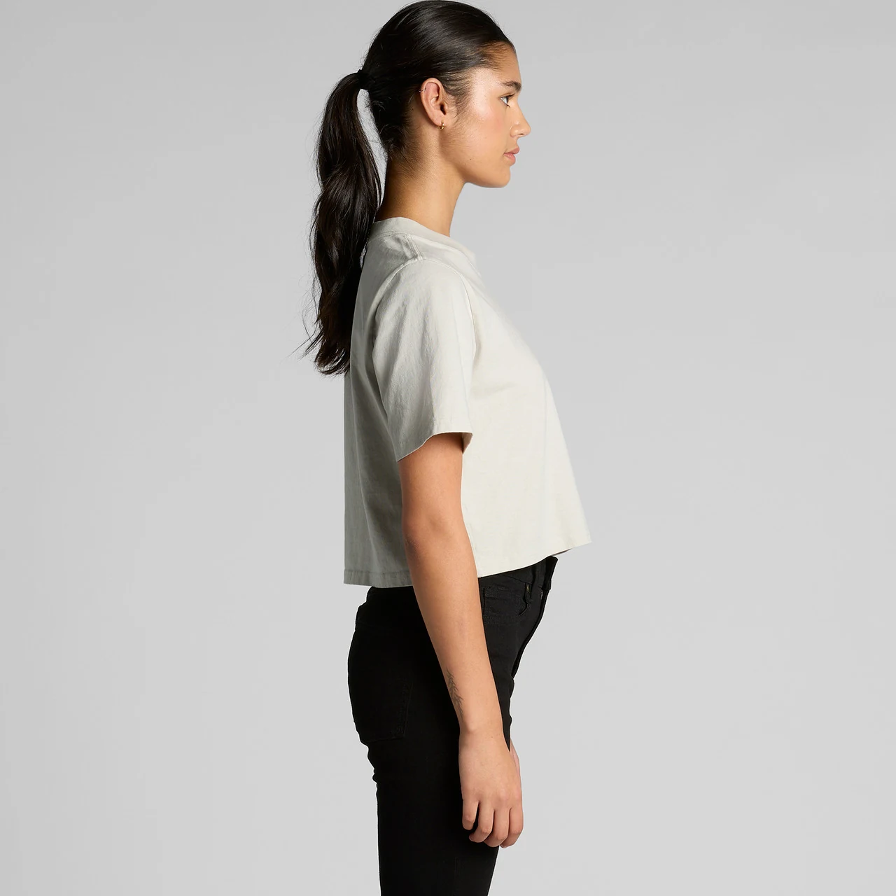 Wo's Heavy Faded Crop Tee - Detail View 5