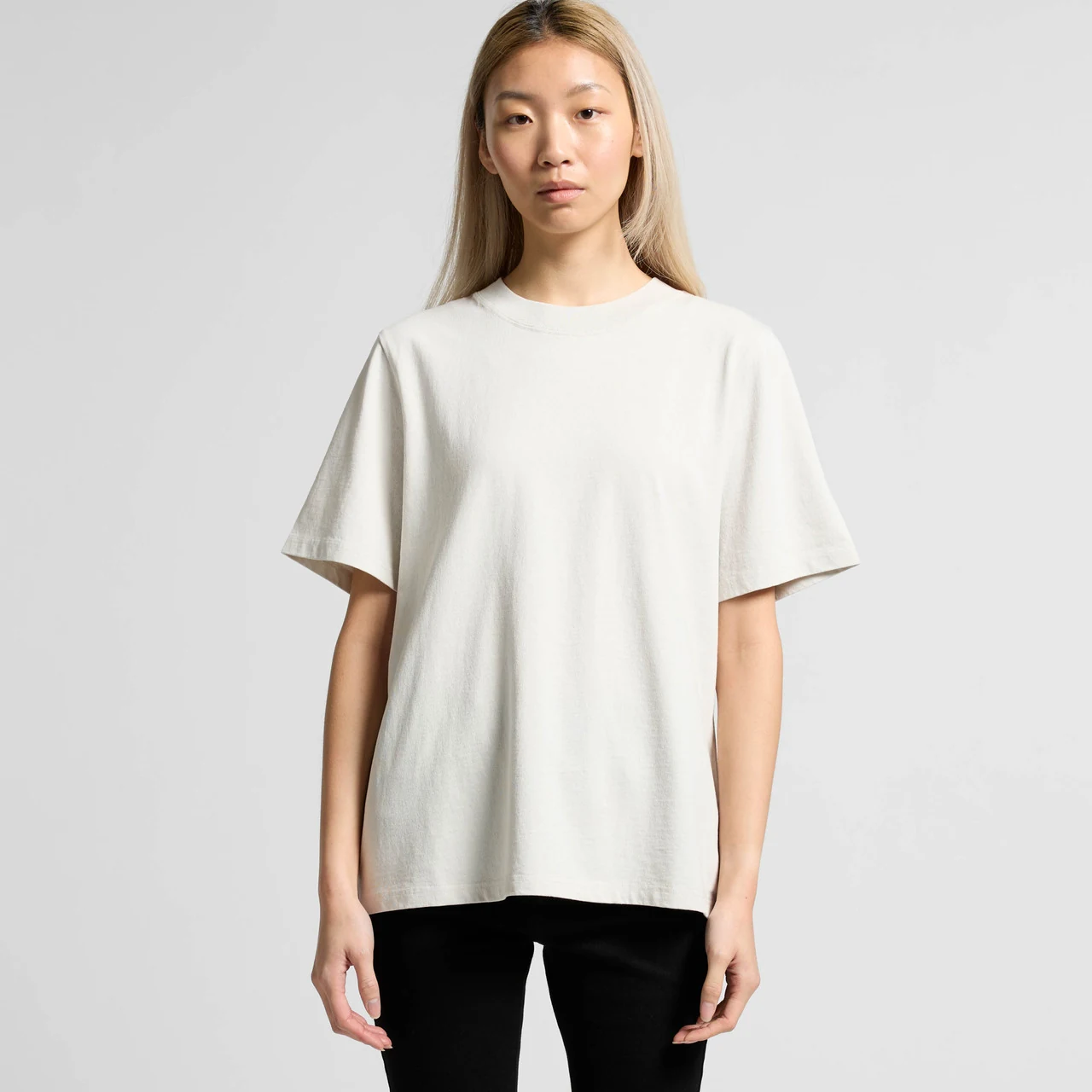 Wo's Heavy Faded Tee - Detail View 2