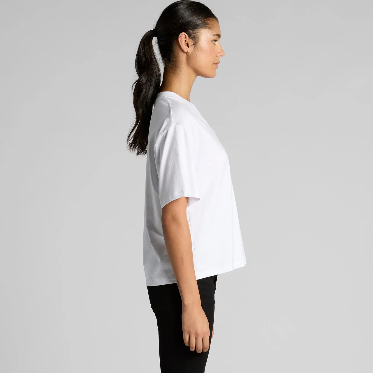 Wo's Martina V Neck Tee - Detail View 5