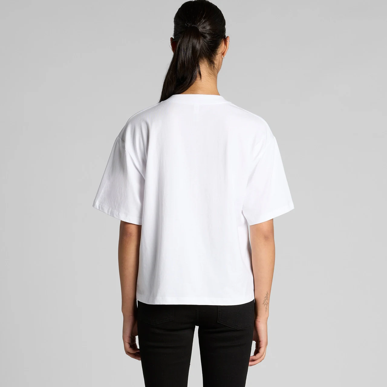 Wo's Martina V Neck Tee - Detail View 6