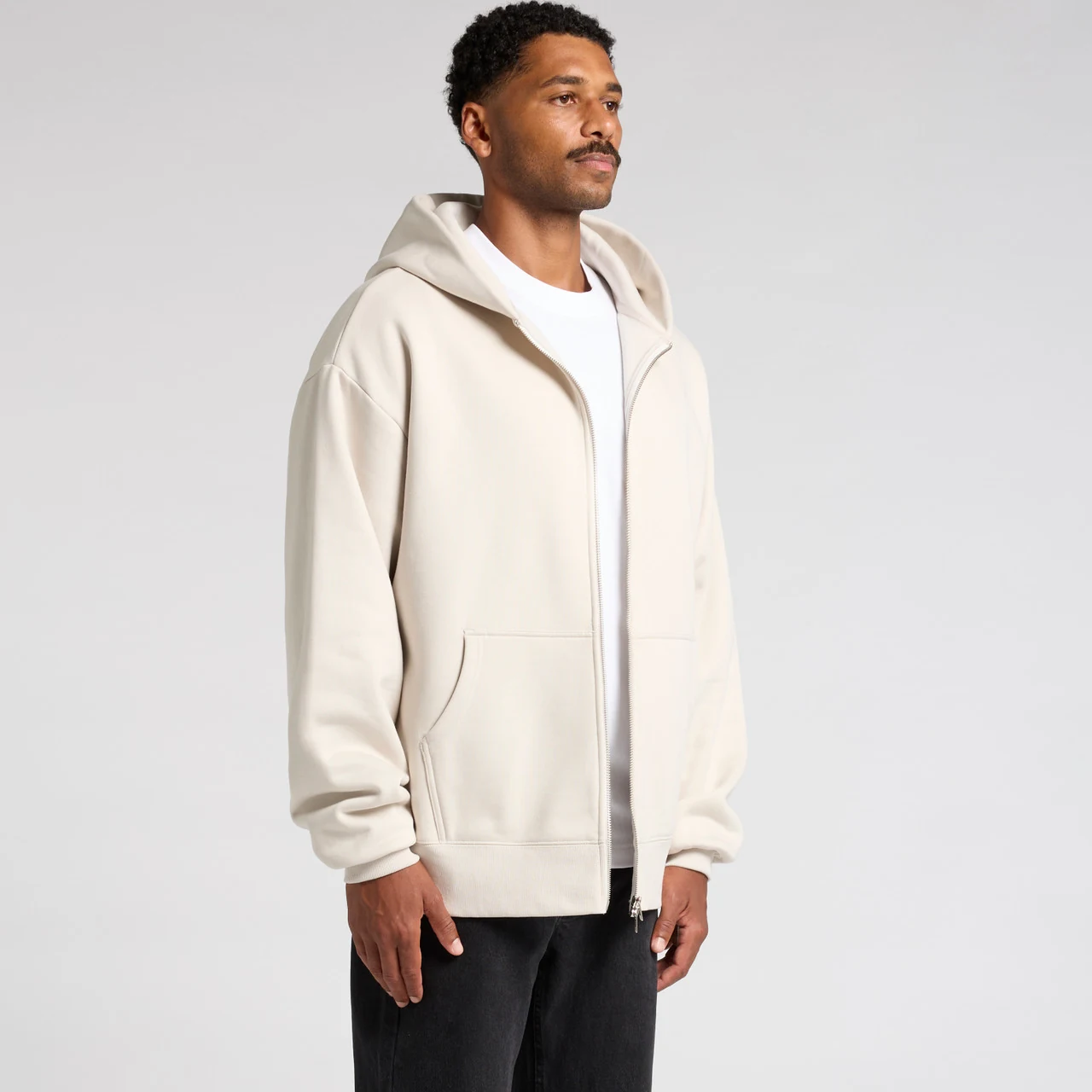 Heavy Zip Hood - Detail View