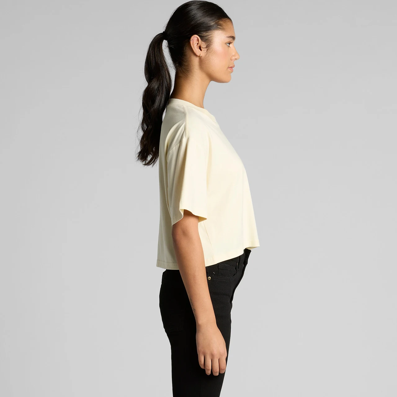 Wo's Martina Crop Tee - Detail View
